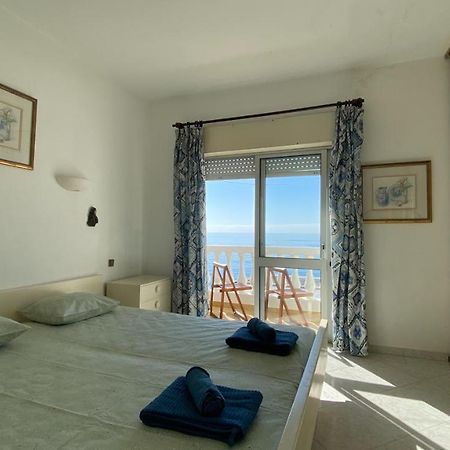 Rosa Guest House #6 - Com Vista Mar, Mesmo Em Frente A Praia Do Inatel Em อัลบูเฟรา ภายนอก รูปภาพ